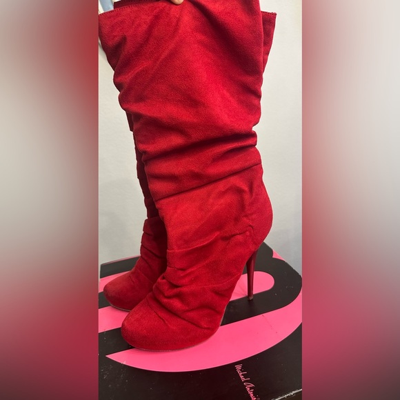 Michael Antonio Vibrant Red Heeled Boots - Picture 1 of 3